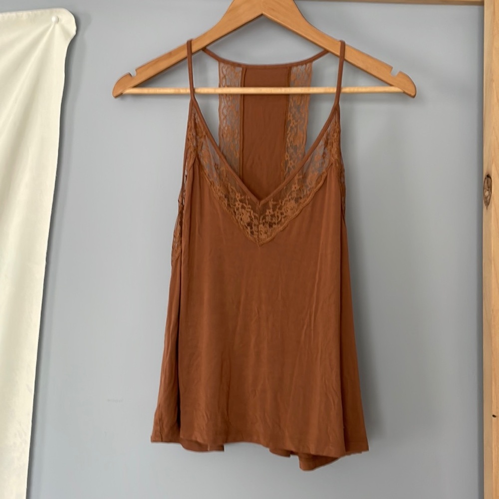 Soft and sexy American Eagle brown lace tank